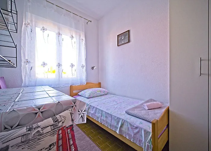 Apartman Pavo Postira